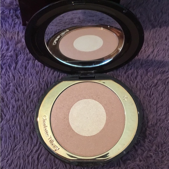 NWT Charlotte Tilbury’s Iconic Cheek To Chic Swish & Glow Blush - Pillow Talk - Picture 7 of 11